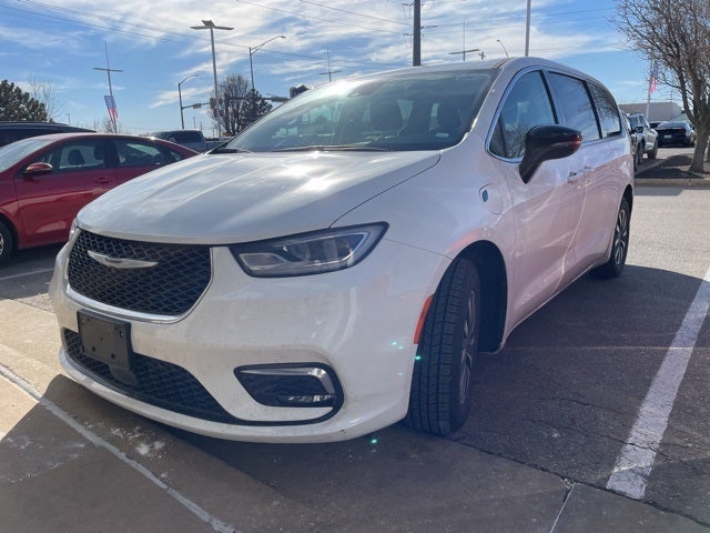 2024 Chrysler Pacifica Hybrid Select