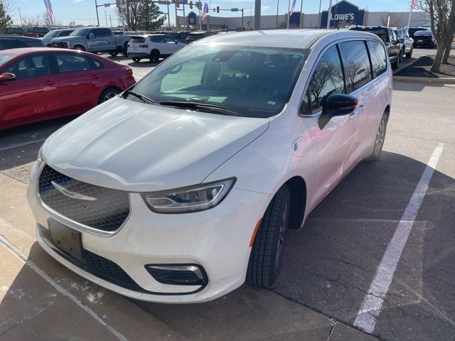 2024 Chrysler Pacifica Hybrid Select