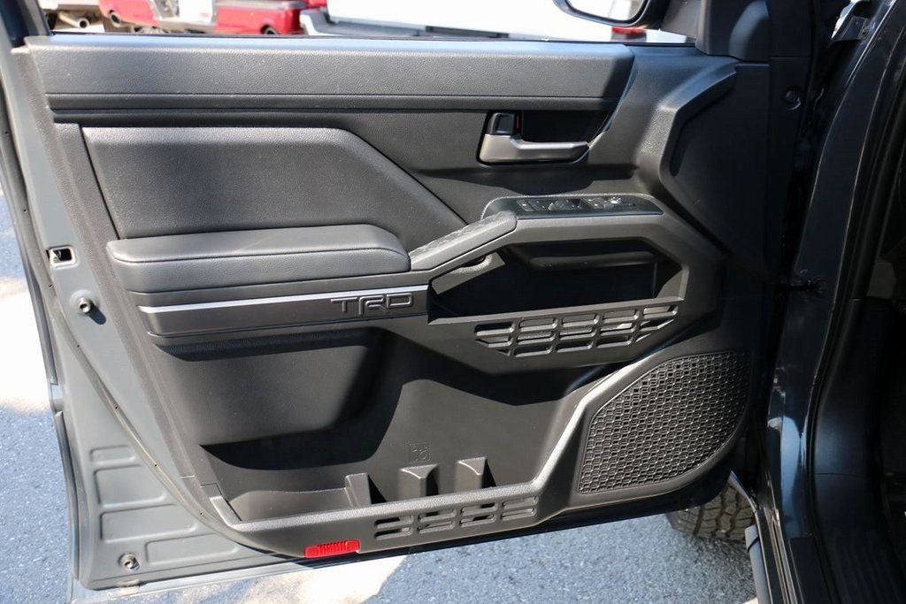 2025 Toyota Tacoma Hybrid TRD Off Road