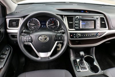 2015 Toyota Highlander LE