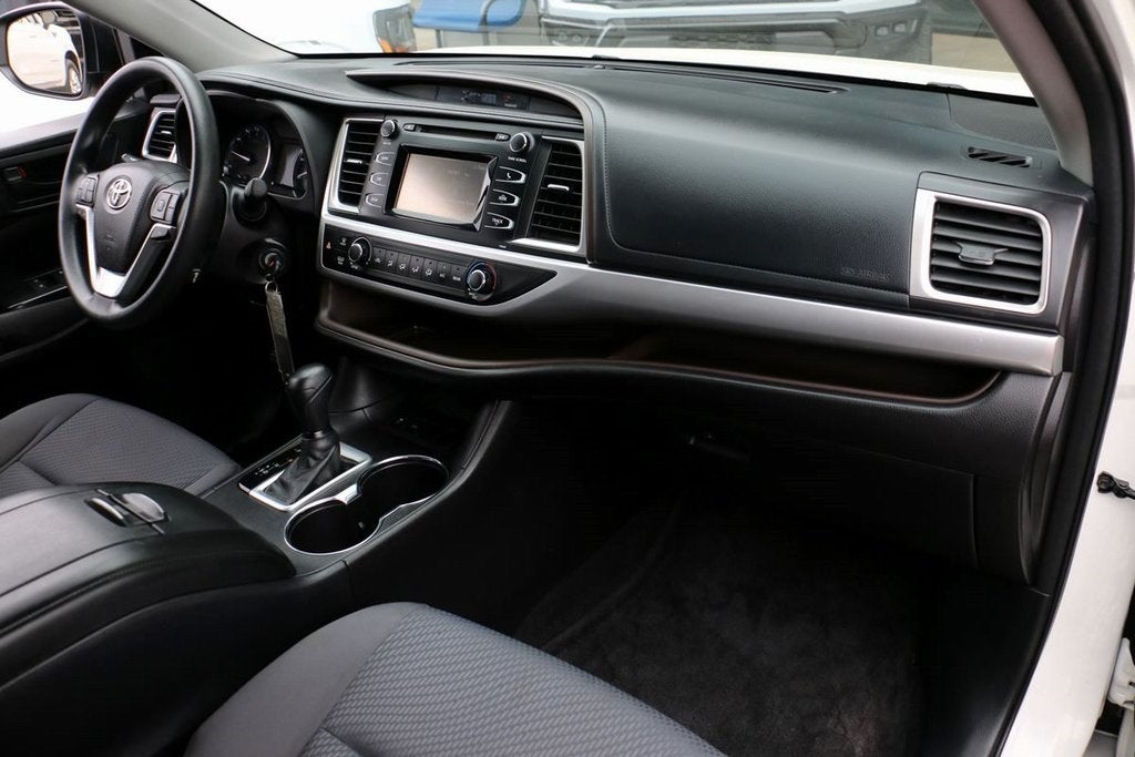 2015 Toyota Highlander LE