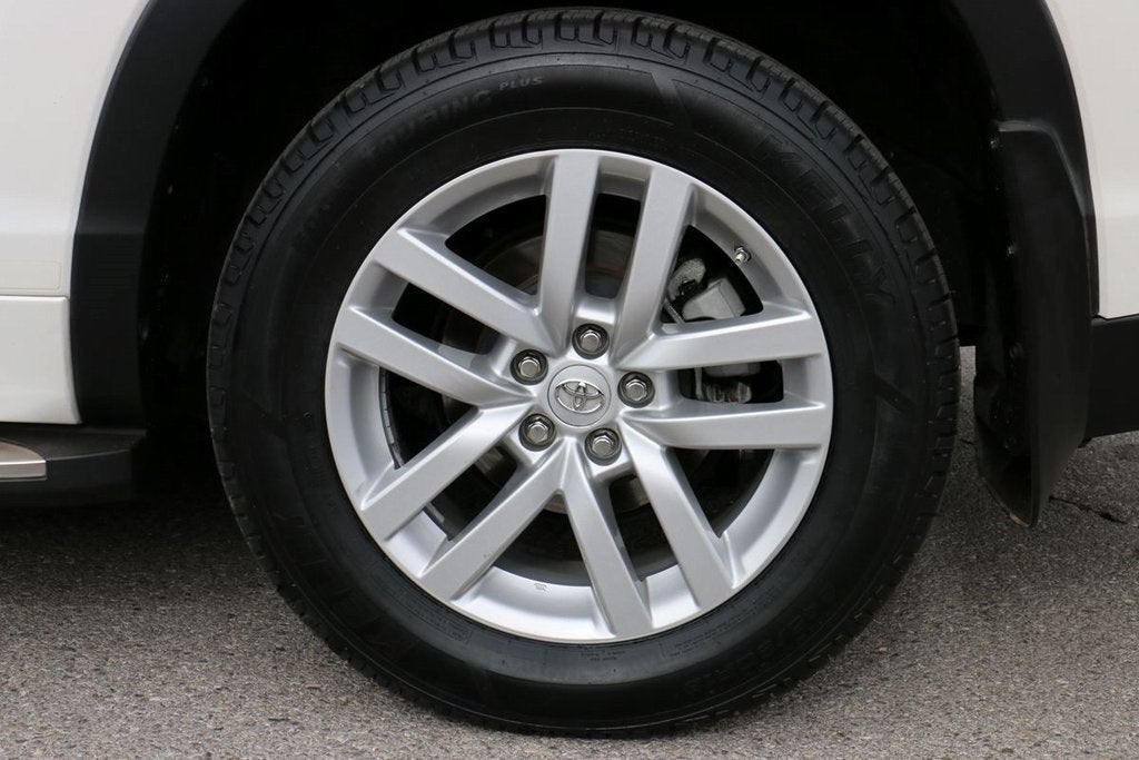 2015 Toyota Highlander LE