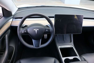 2023 Tesla Model 3 Performance