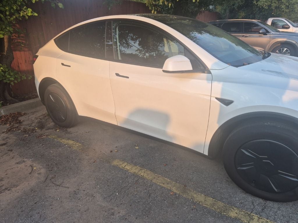 2026 Tesla Model Y Base