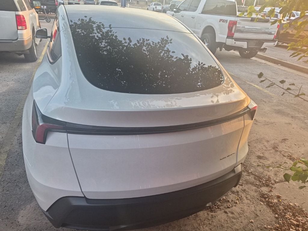 2026 Tesla Model Y Base