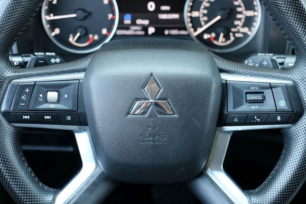 2024 Mitsubishi Outlander SE