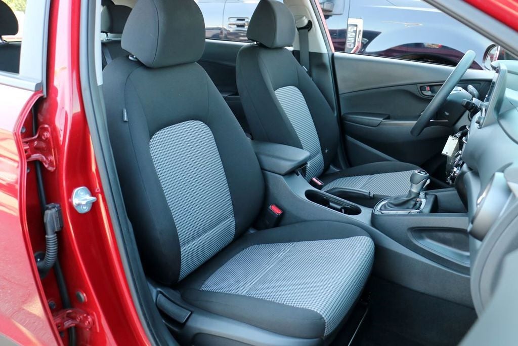 2023 Hyundai Kona SE