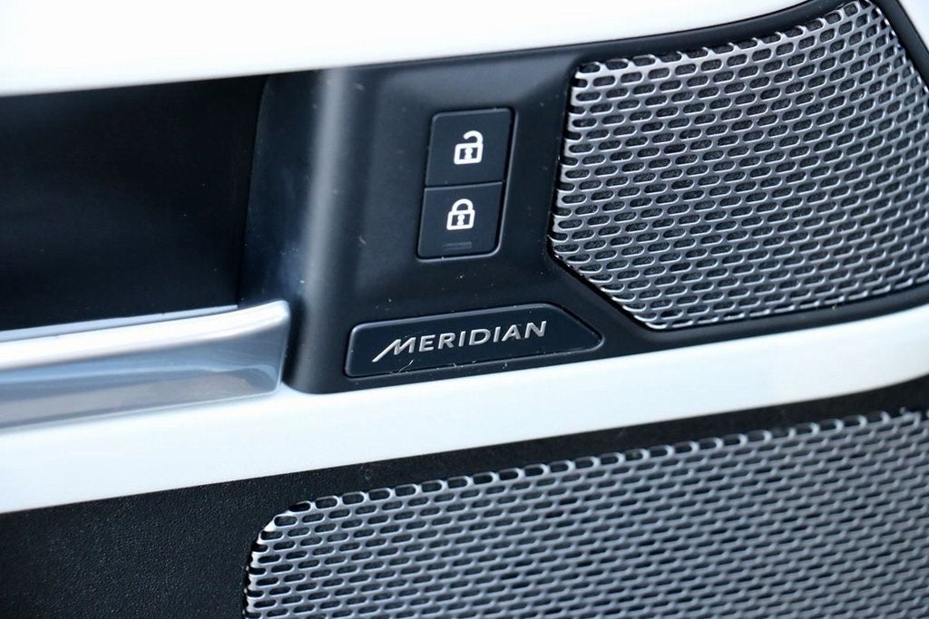 2023 Land Rover Defender 110 S