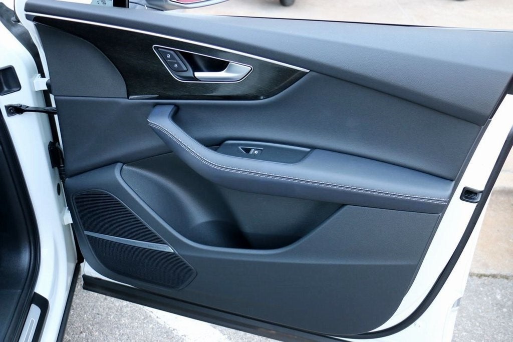 2025 Audi Q7 55 Premium Plus quattro