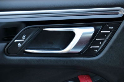 2024 Porsche Macan S