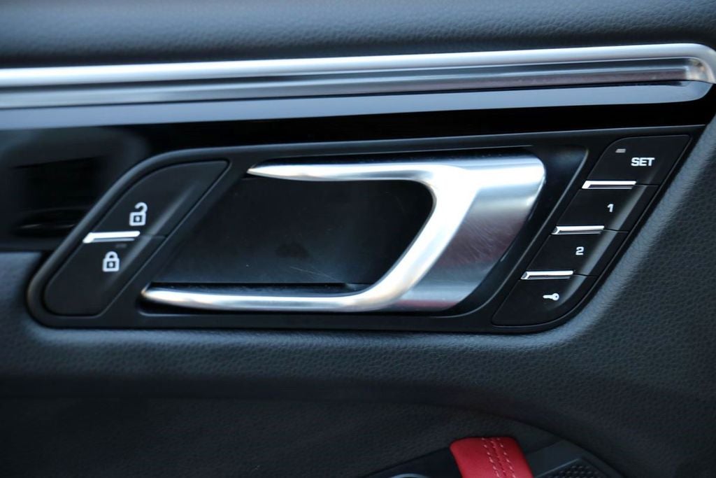 2024 Porsche Macan S