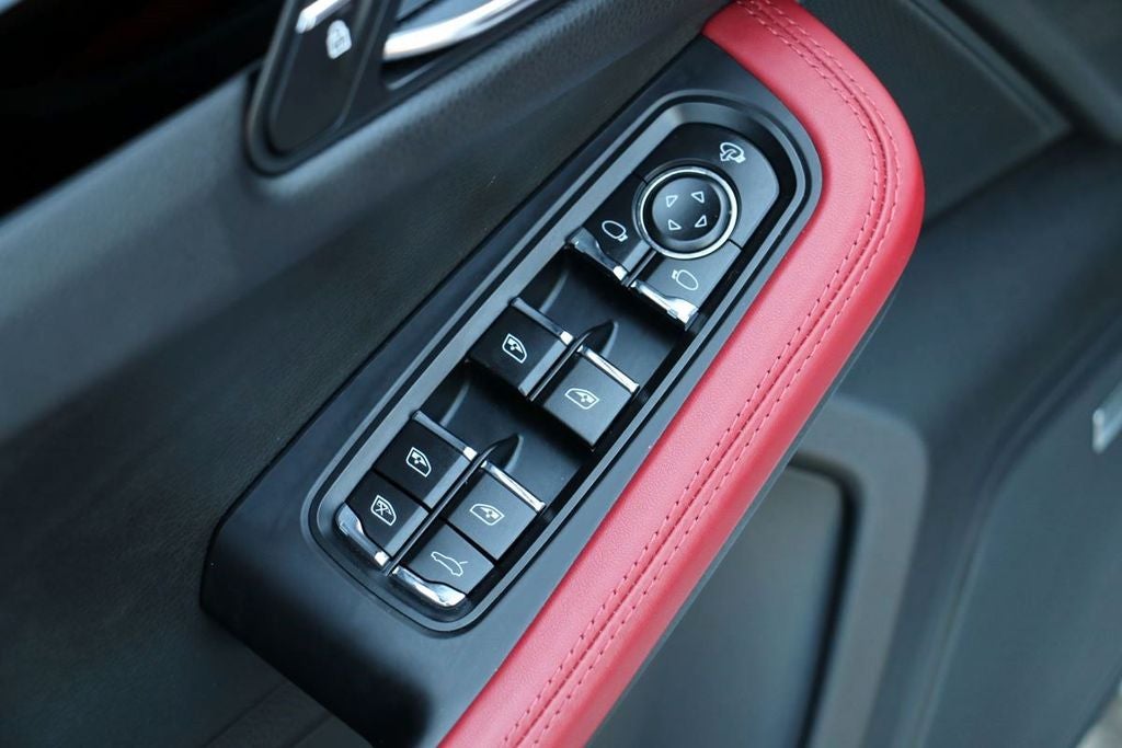 2024 Porsche Macan S