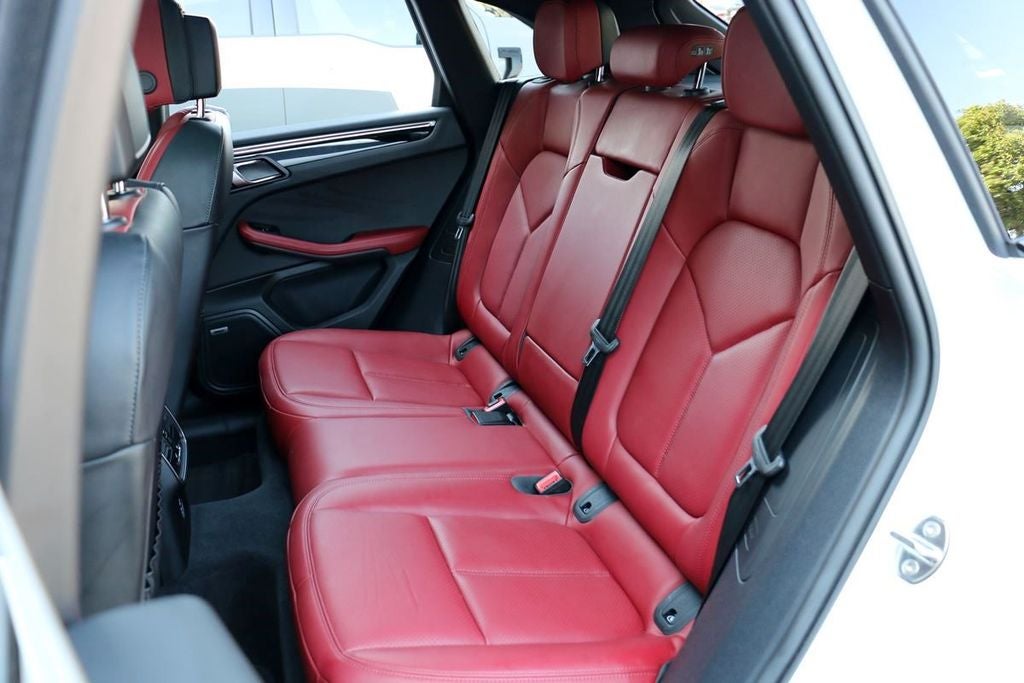 2024 Porsche Macan S