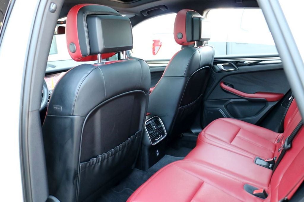 2024 Porsche Macan S