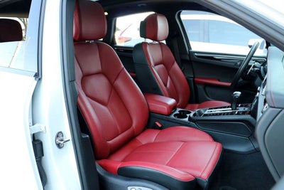 2024 Porsche Macan S