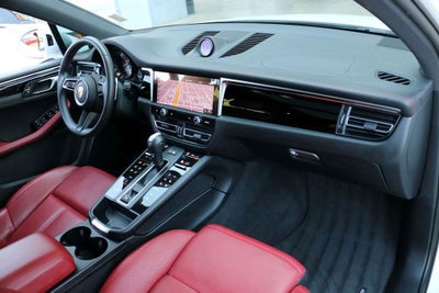 2024 Porsche Macan S