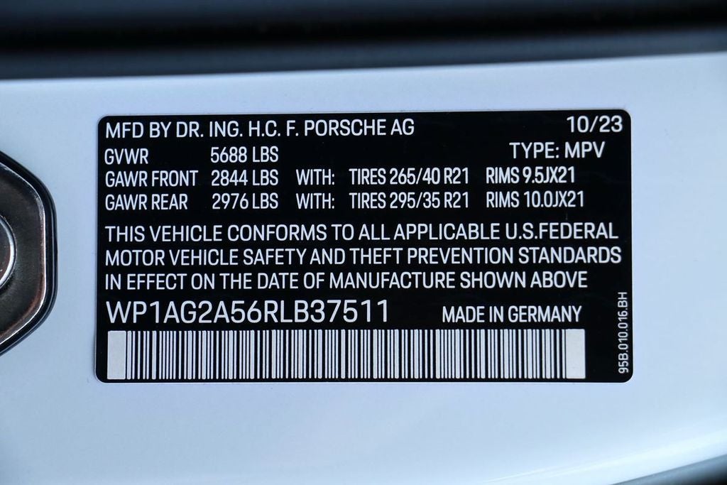 2024 Porsche Macan S