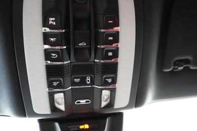 2024 Porsche Macan S